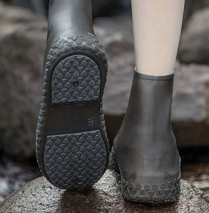 🌧️ Don’t Let Rain Ruin Your Shoes — Packable Silicone Shoe Covers